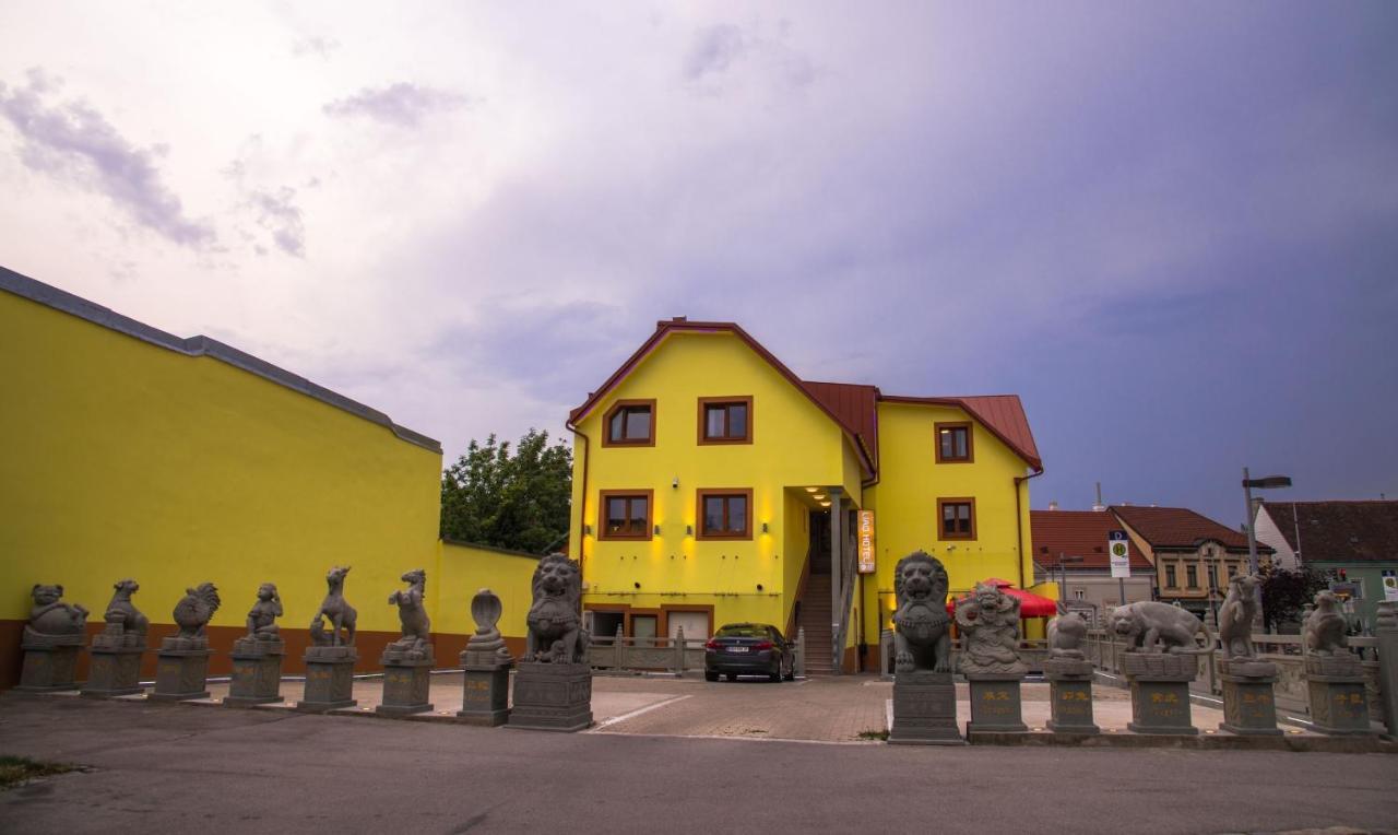 Mr.Liao Hotel Хімберг Екстер'єр фото