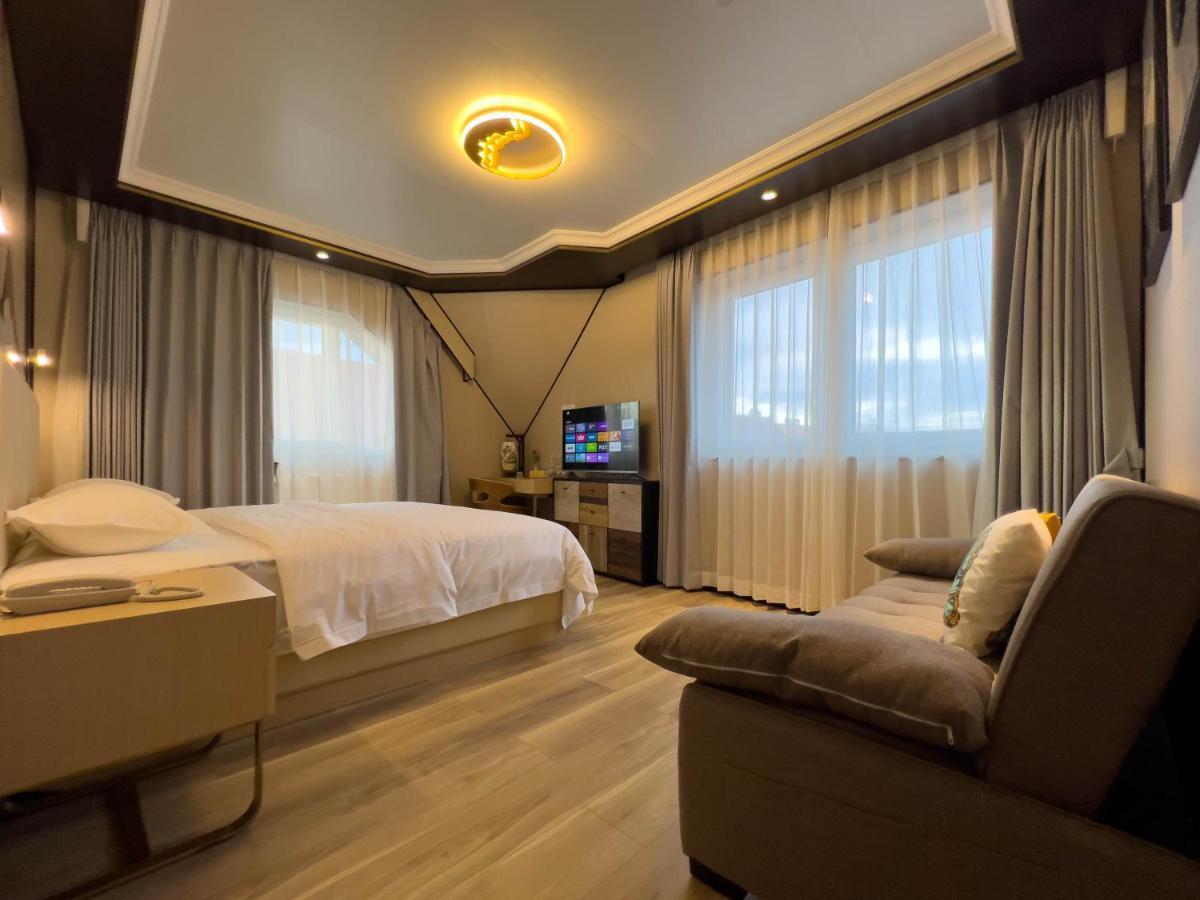 Mr.Liao Hotel Хімберг Екстер'єр фото